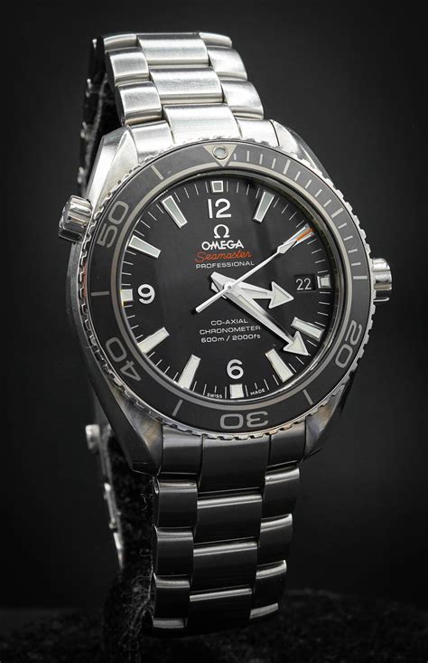 omega planet ocean 8500 42mm.